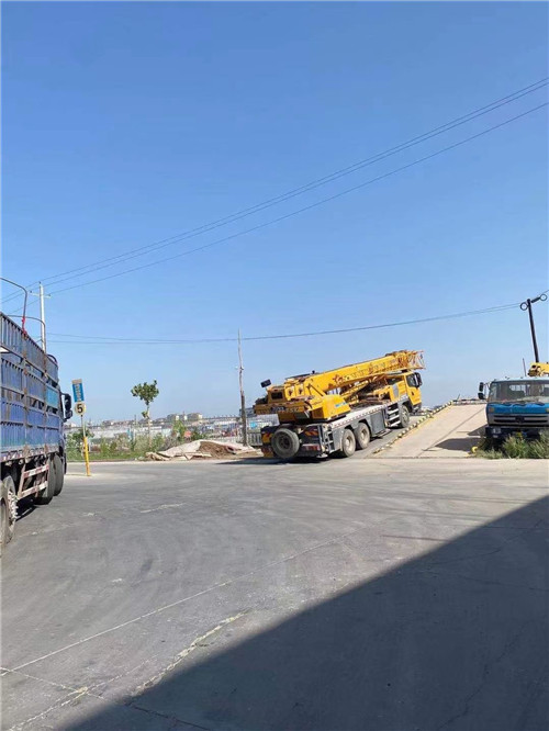 长泰县25吨吊车的租赁价格大概是多少？