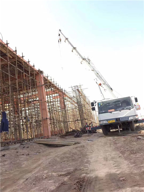 长泰县吊车作业的安全注意事项有哪些？